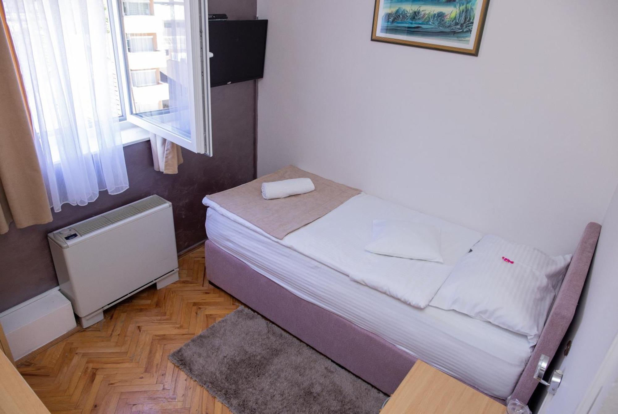 Motel New Sanatron Bosanski Novi Exterior photo