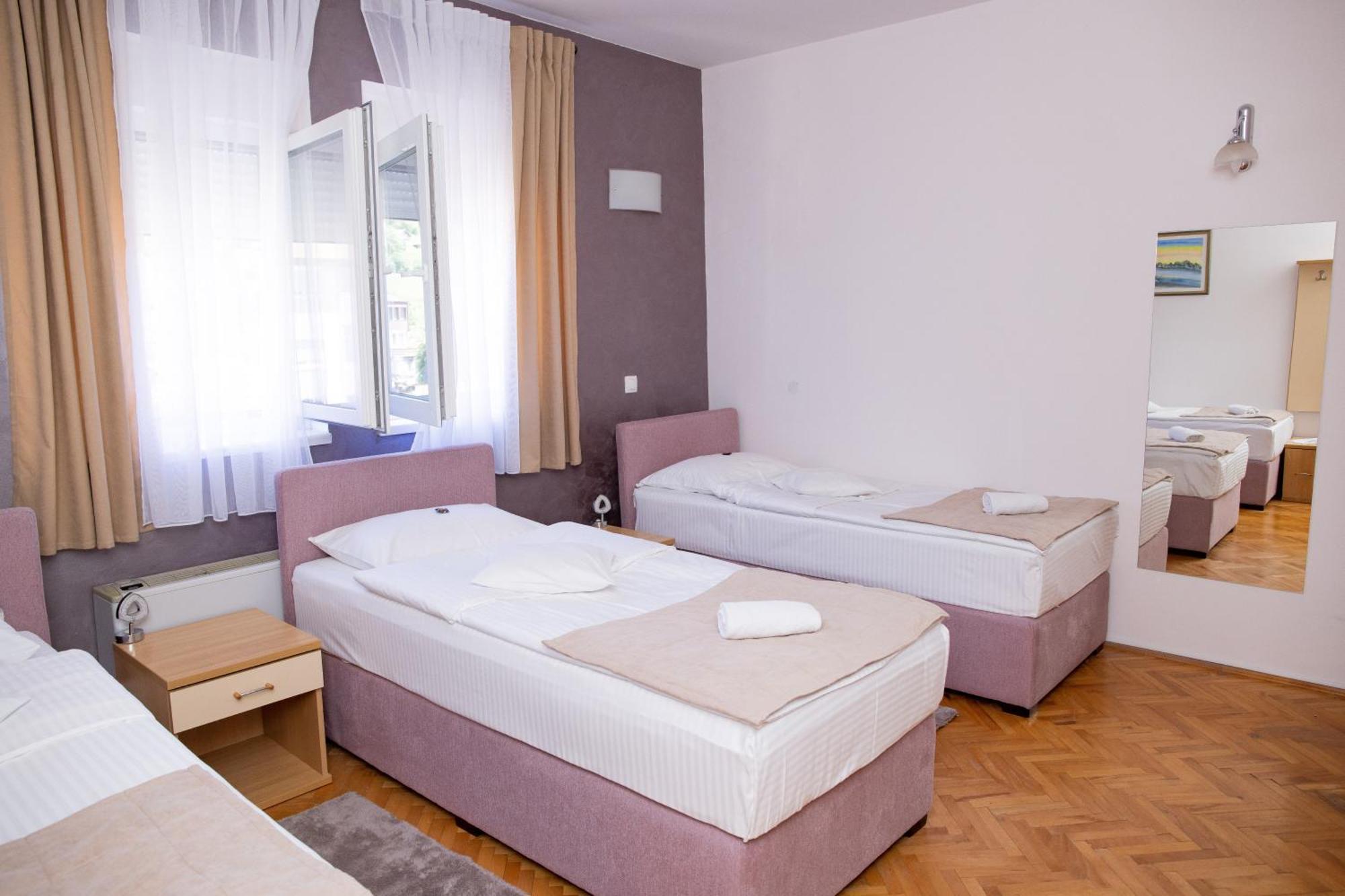 Motel New Sanatron Bosanski Novi Exterior photo