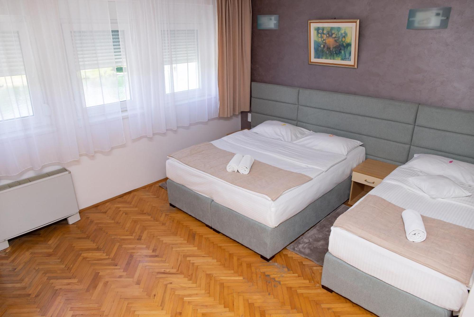 Motel New Sanatron Bosanski Novi Exterior photo